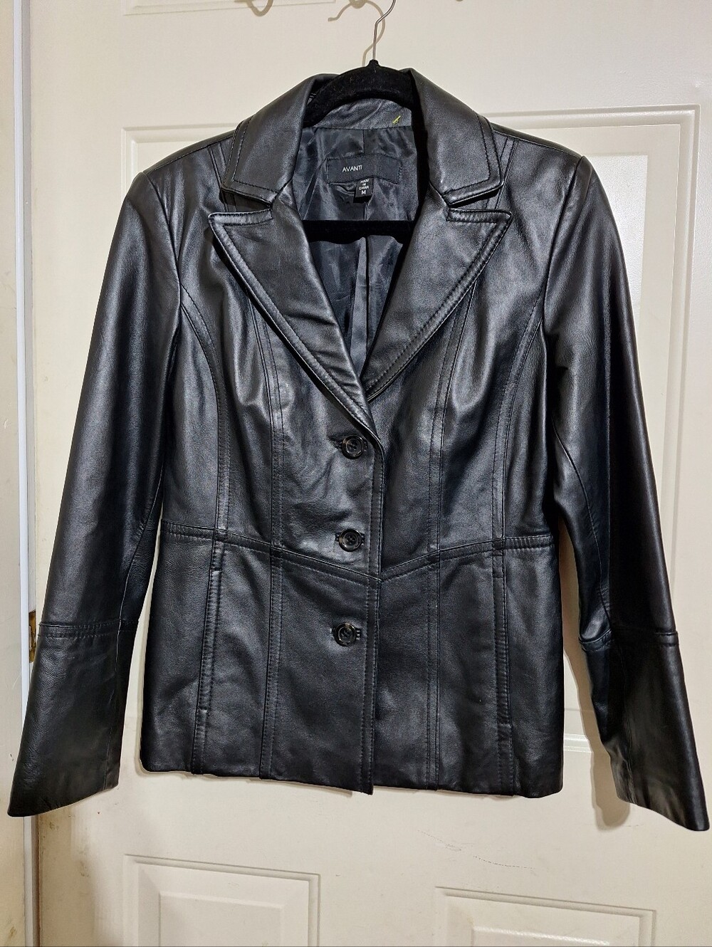 Avanti Black Leather Jacket Medium